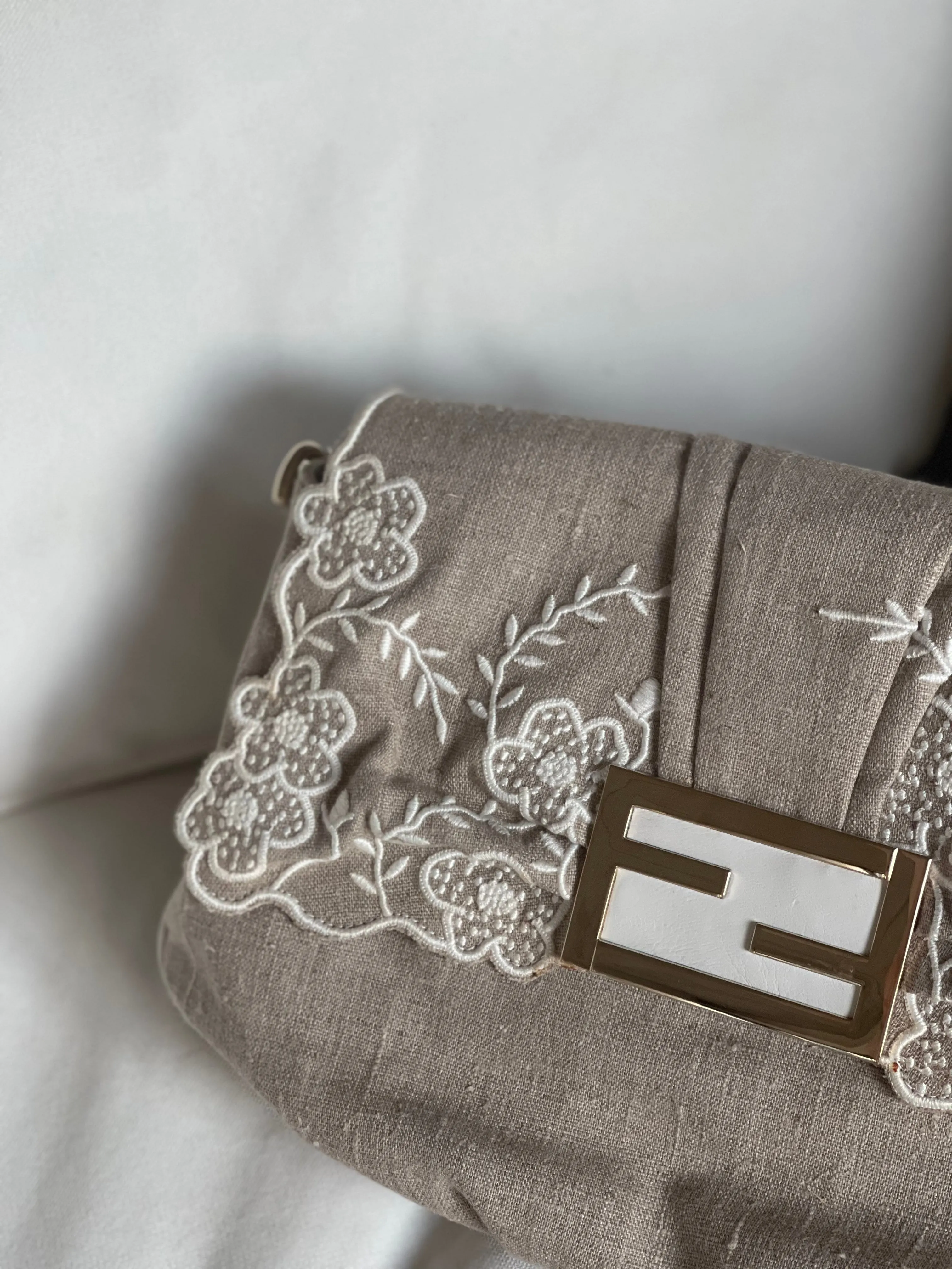 Vintage Embroidered Shoulder Bag